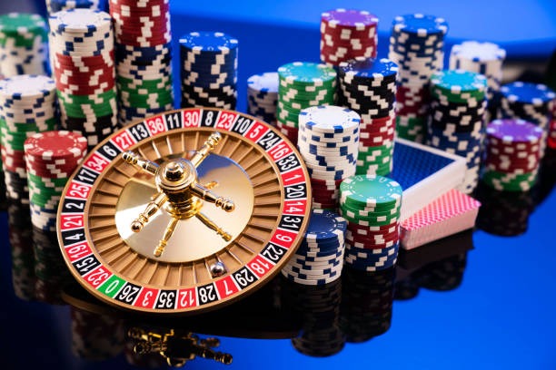 Live baccarat table showing banker and player hands